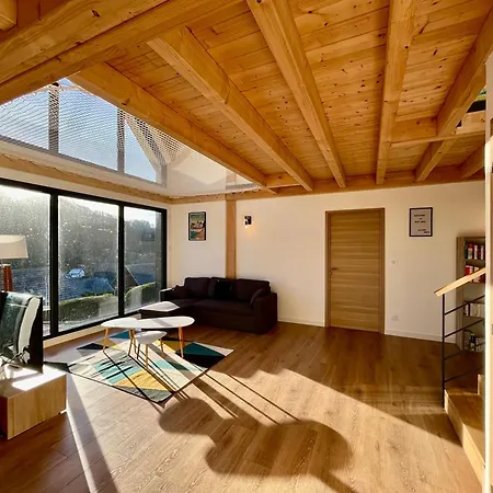 5 Pieces Avec Terrasse Et Garage Au Mont-dore - Fr-1-608-263 シャレー